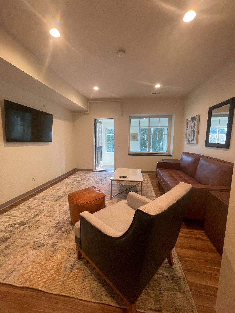 1 Bed, 1 Bath - Photo 2