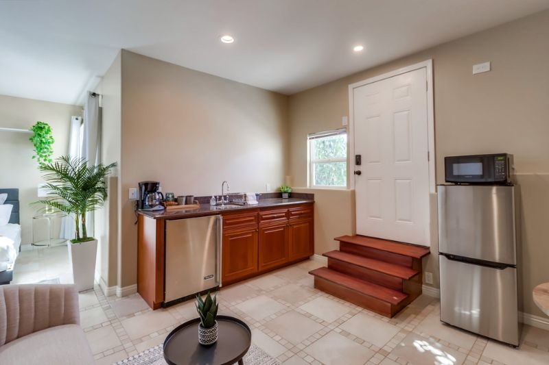 Beautiful, Private, Luxury Studio Space - Photo 4