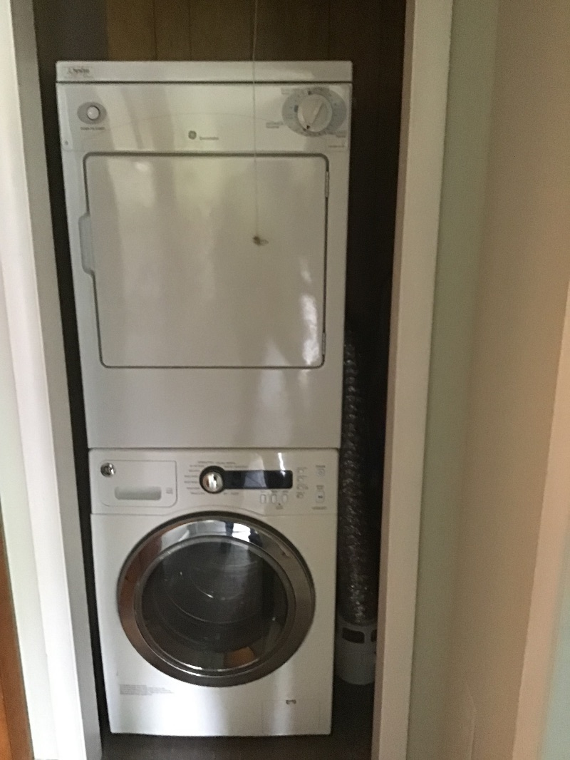 Lovely one bedroom studio near UVMC, lake and art district - Photo 5