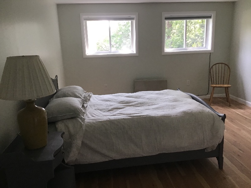 Lovely one bedroom studio near UVMC, lake and art district - Photo 9