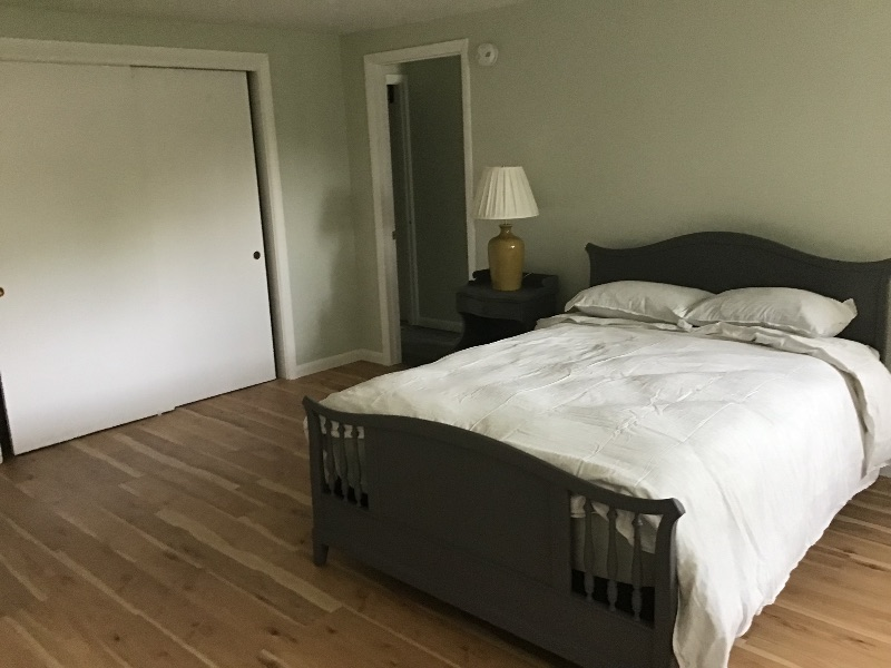 Lovely one bedroom studio near UVMC, lake and art district - Photo 8