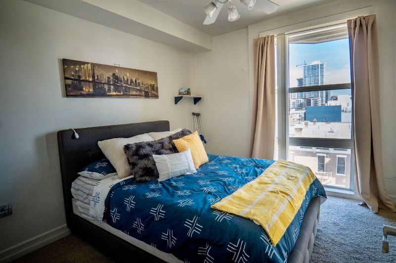 Spacious 1bd/1ba pet friendly Condo in the heart of downtown San Diego - Photo 6