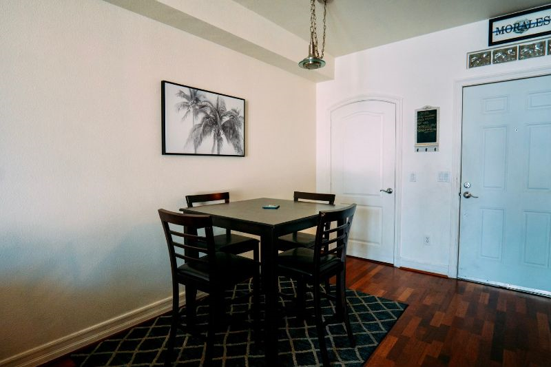 Spacious 1bd/1ba pet friendly Condo in the heart of downtown San Diego - Photo 3
