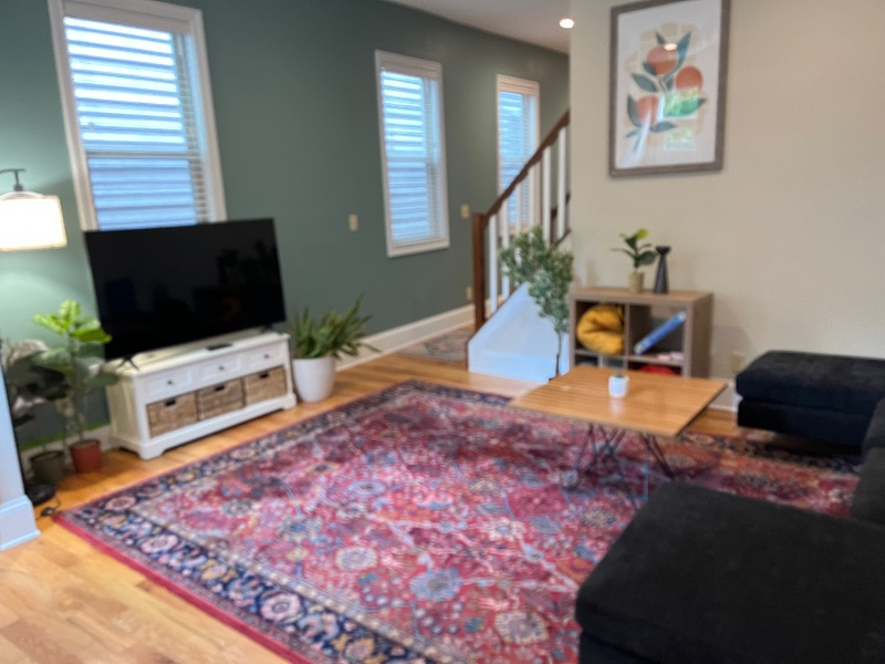 Private oasis in downtown Newport -Walk everywhere