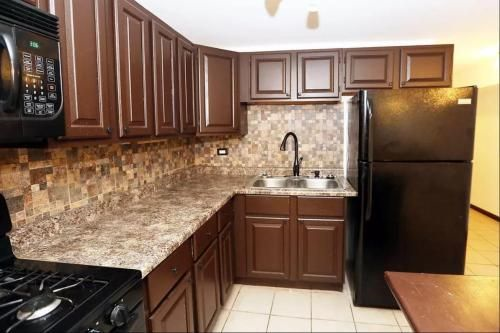Beautiful Spacious one bedroom in Kenwood / Hyde Park - Photo 7