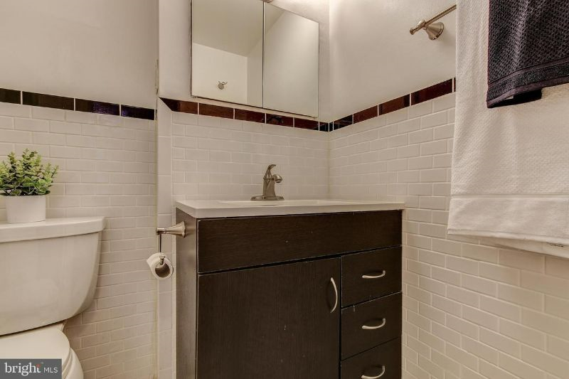 Waterfront Oasis Luxury Condo with Easy Access to Everything - Photo 11