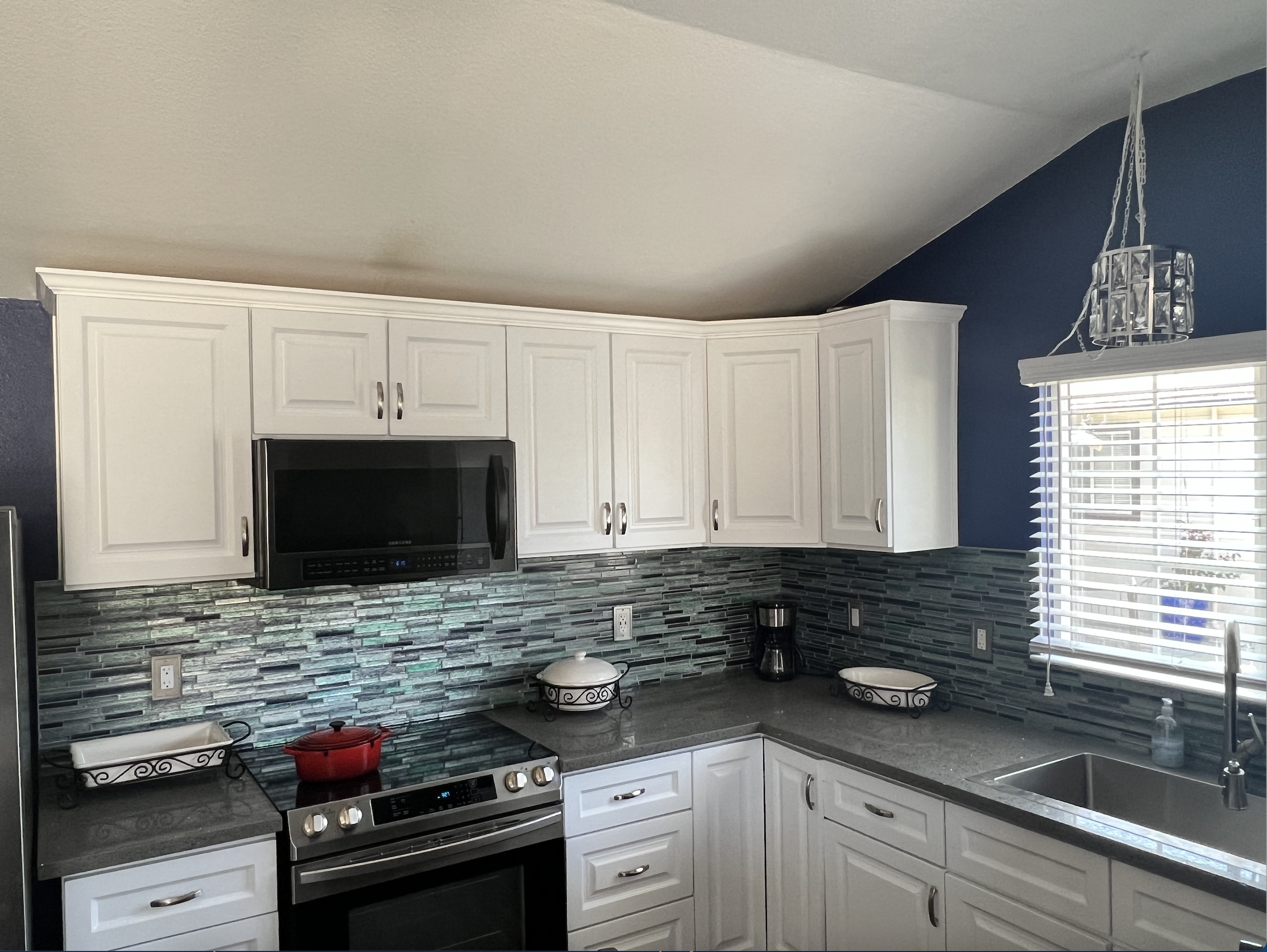Entire 1 bedroom Cottage in East Foothills - Photo 6