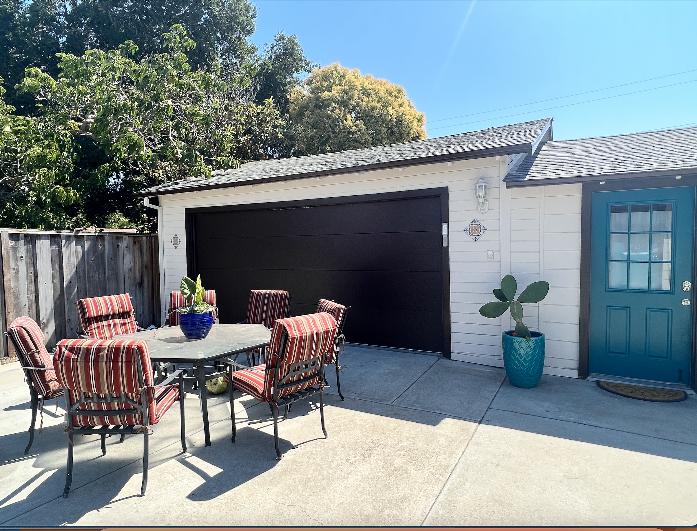 Entire 1 bedroom Cottage in East Foothills - Photo 1