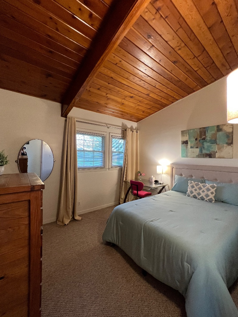 Great place Great location Charming 2 bedroom in quiet and nice neighborhood. All conveniences near - Photo 4