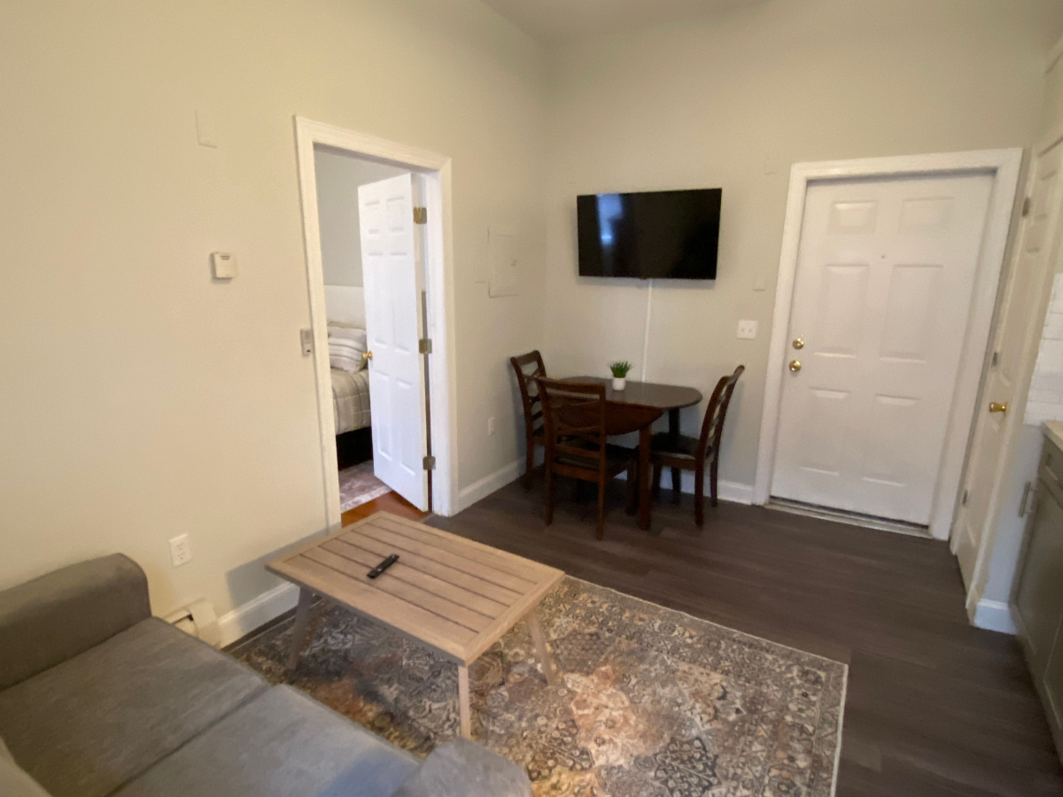 10 Alpine Studio 13- Fully Furnished-Walk to... - Photo 2