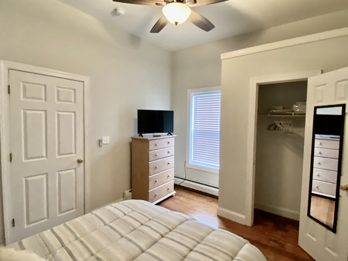 10 Alpine Studio 13- Fully Furnished-Walk to... - Photo 7