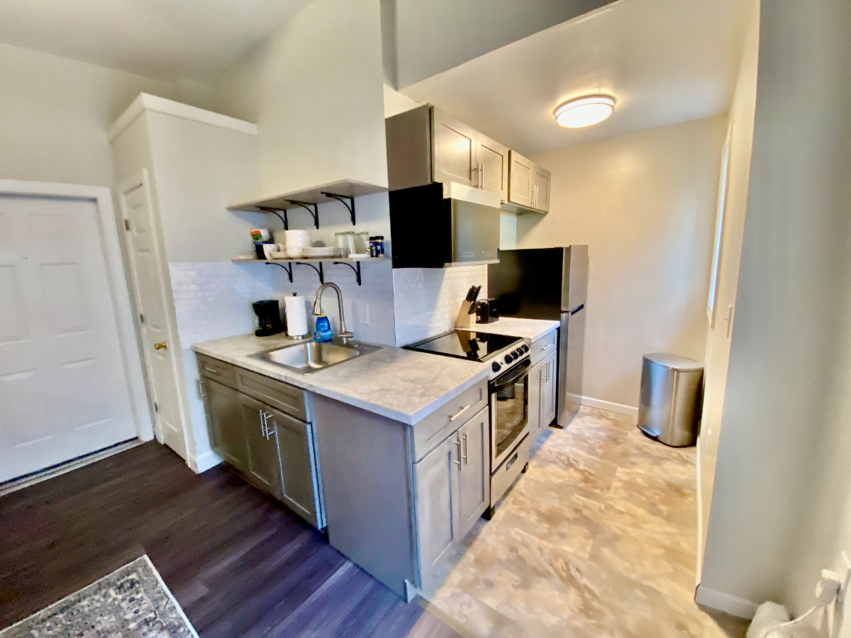 10 Alpine Studio 13- Fully Furnished-Walk to... - Photo 3