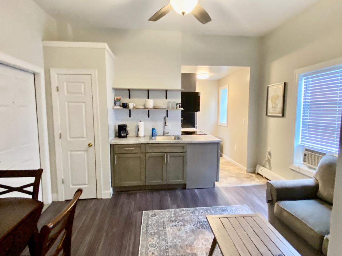 10 Alpine Studio 13- Fully Furnished-Walk to... - Photo 4