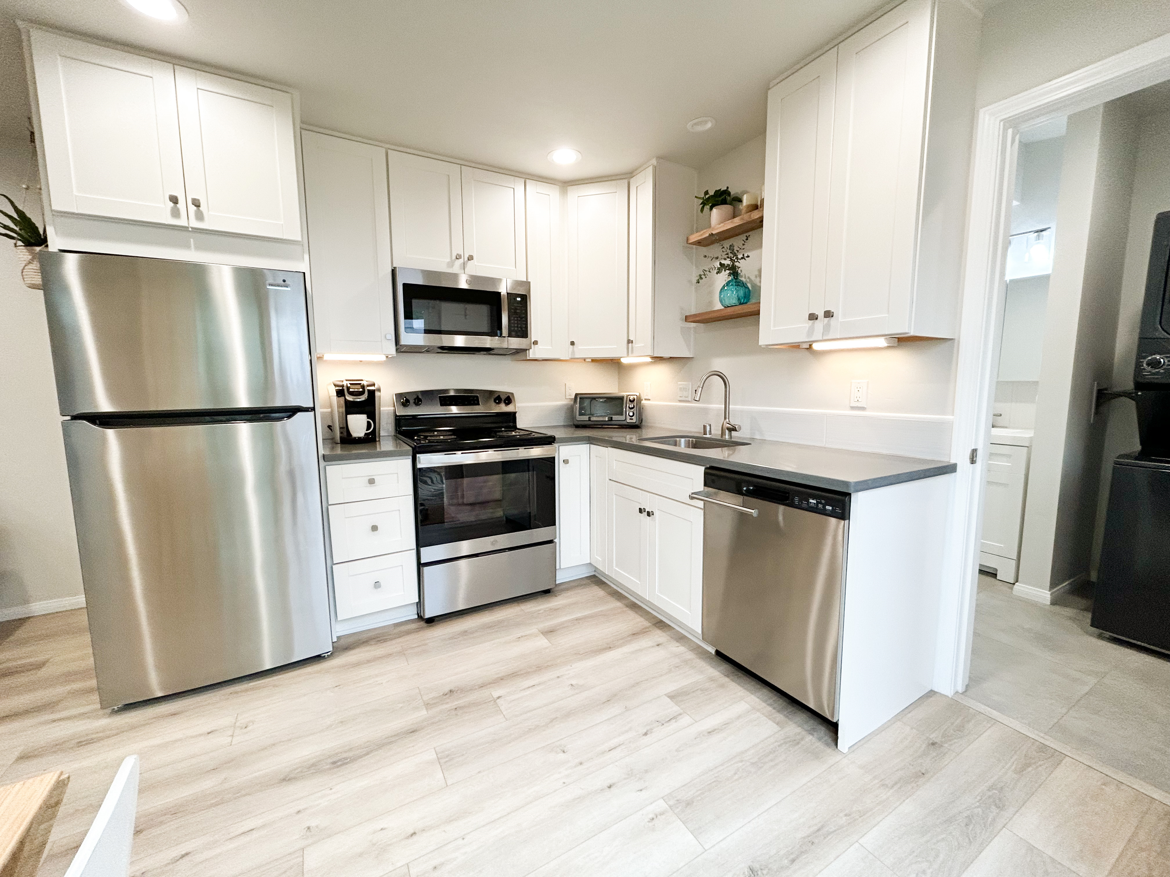 Tranquil, New and Private 1 BR/ 1 Bath Apartment - Photo 4