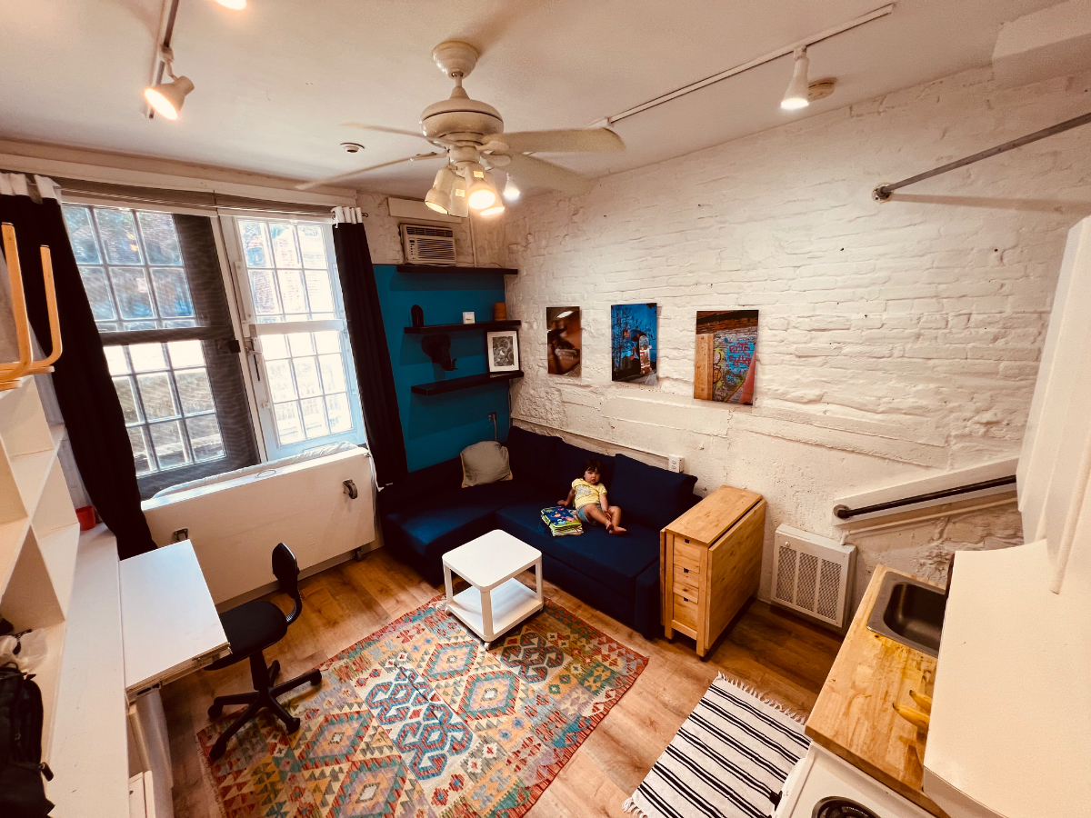 DuPont Circle Studio for Spring Semester 3 month minimum - Photo 1