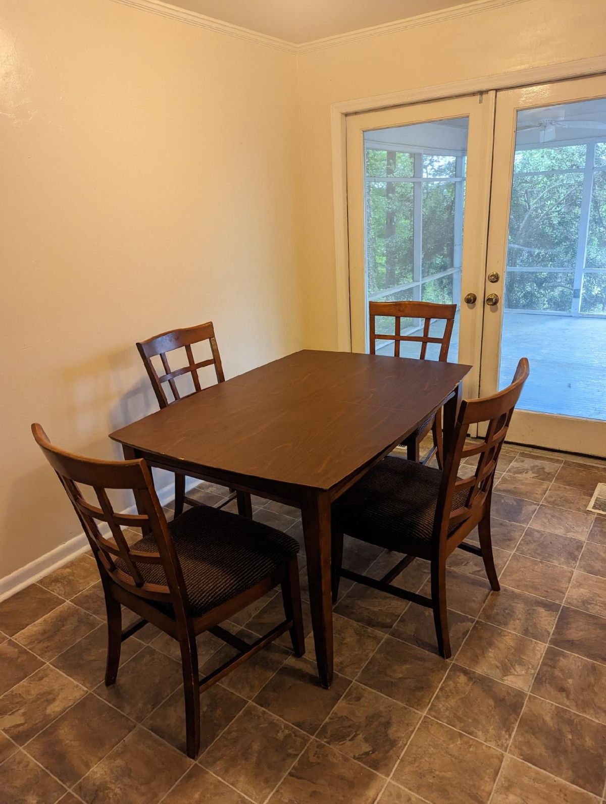 Master Suite with Private Bath- 5 mins to Duke/ Quiet Neighborhood - Photo 4