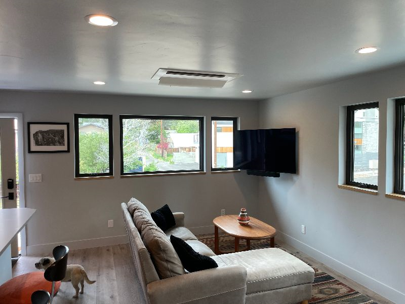 Westside Bend Studio - Photo 6