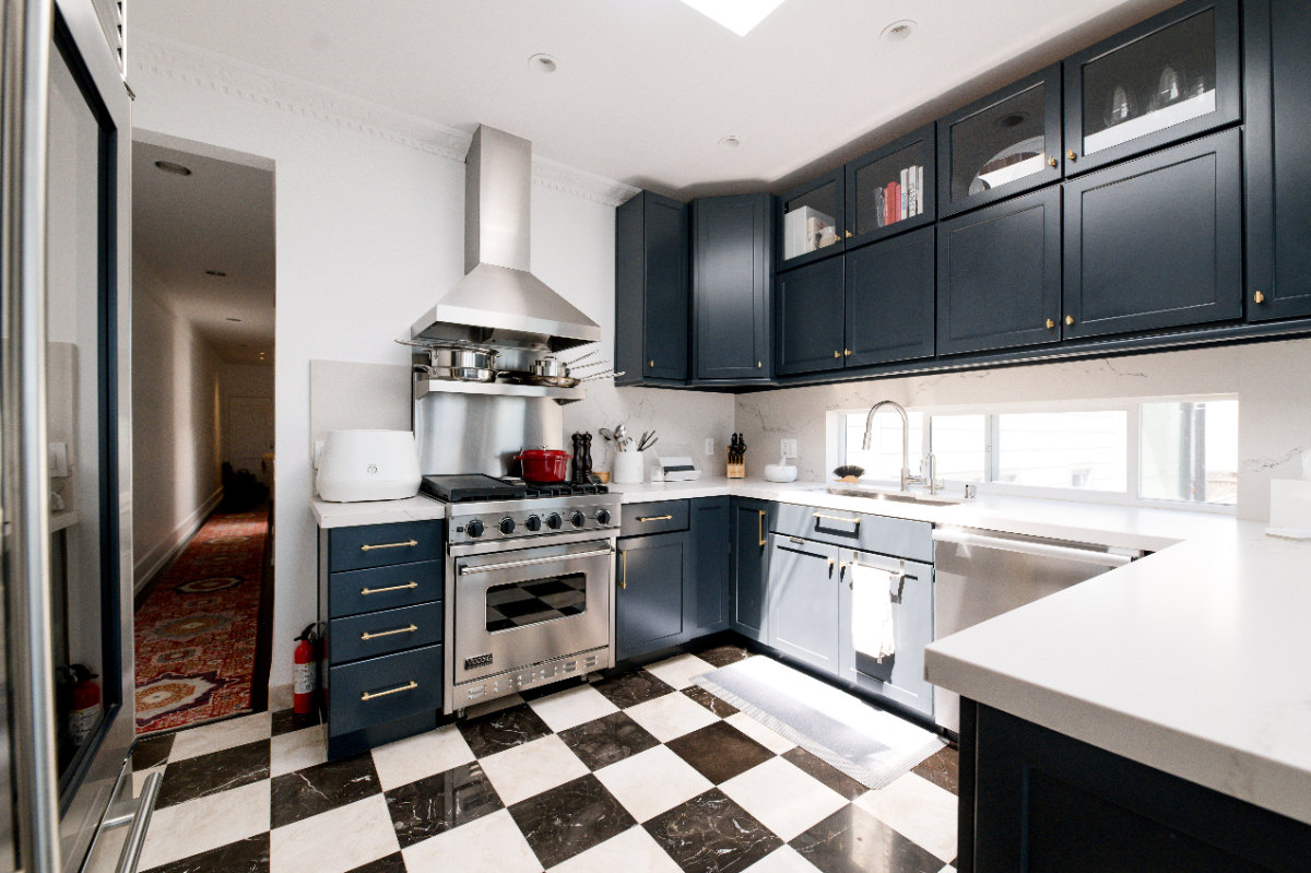 Parisian Condo in Presidio Heights - Photo 3