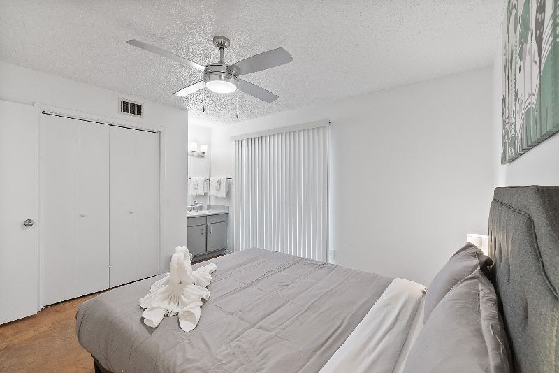 Downtown South Congress Room Near Hospitals Close to everything Free Parking - Photo 4