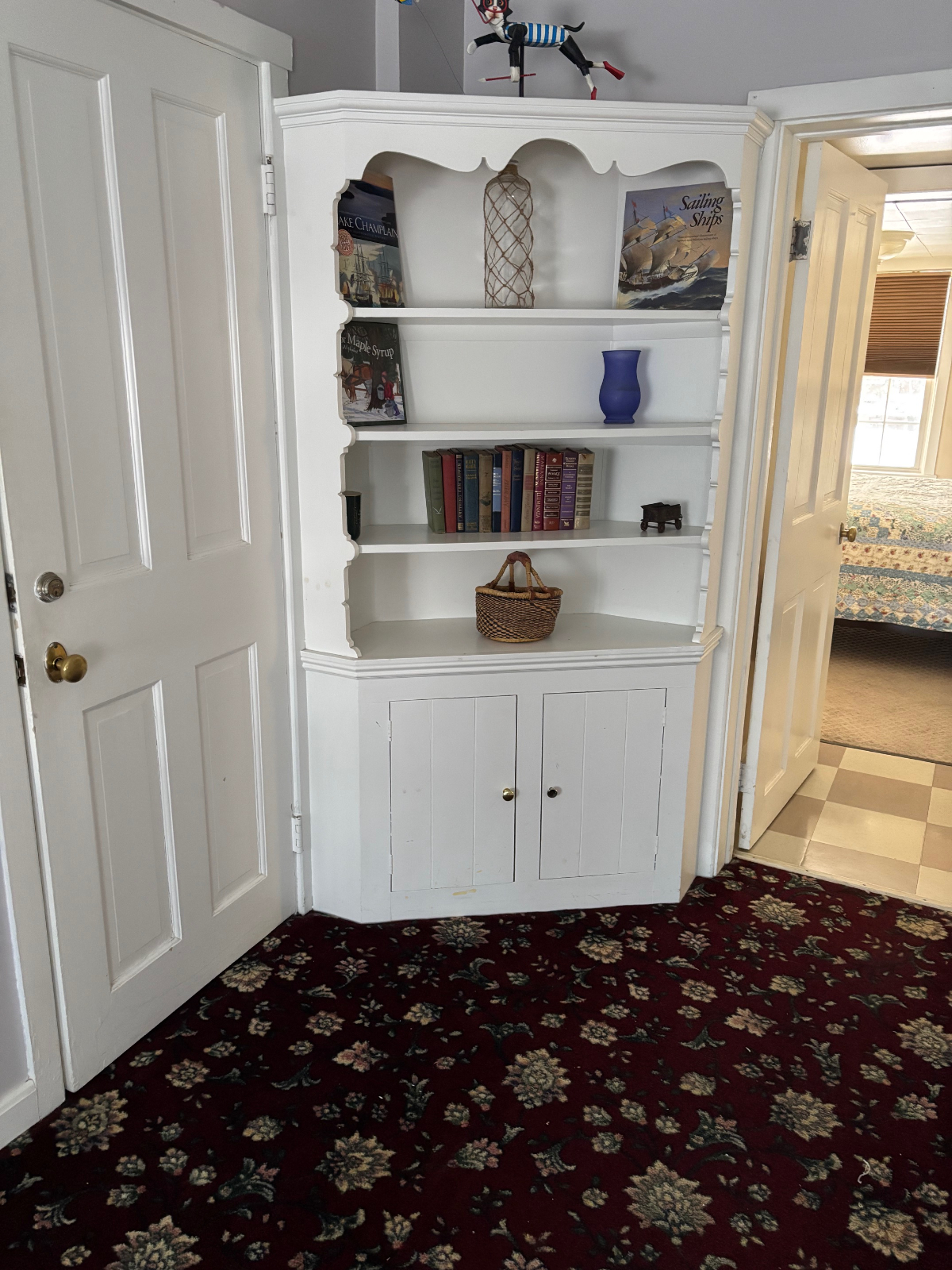 Charming Colonial In Law Apartment with Private Entrance and Pool Access in Burlington, VT Near The - Photo 5