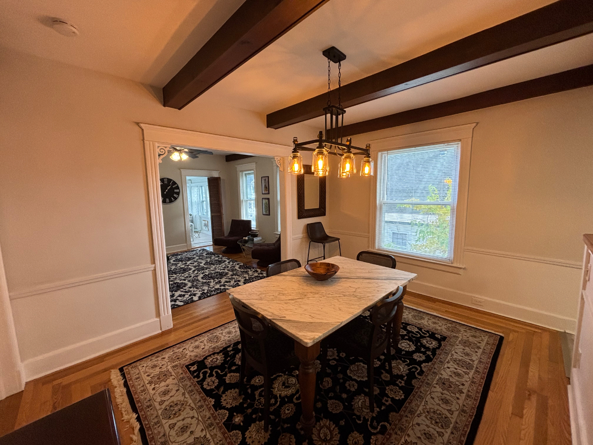 Tranquil two-bedroom apartment in Amsterdam, NY close to hospitals and other attractions. - Photo 7