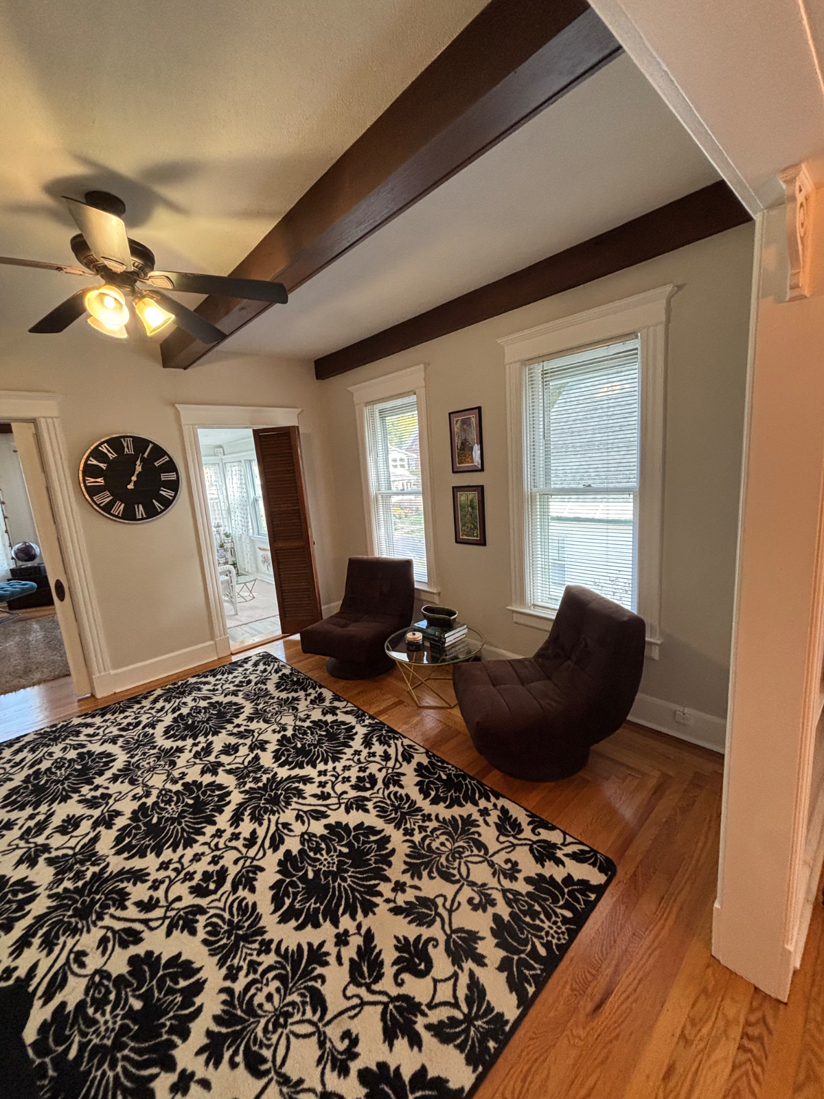 Tranquil two-bedroom apartment in Amsterdam, NY close to hospitals and other attractions. - Photo 12