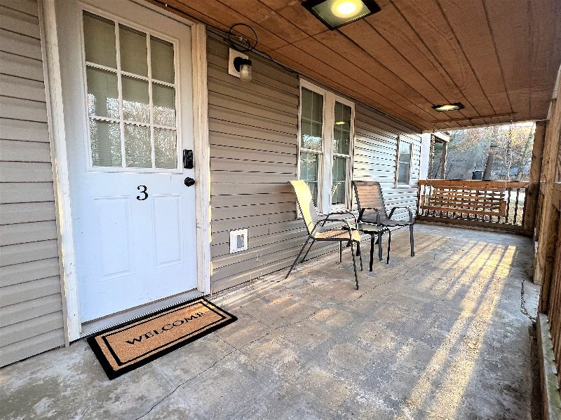 Cozy Apartment less than 1 mile from Hospital - Photo 11