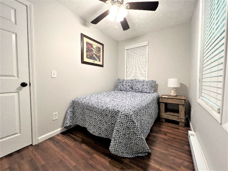 Cozy Apartment less than 1 mile from Hospital - Photo 10