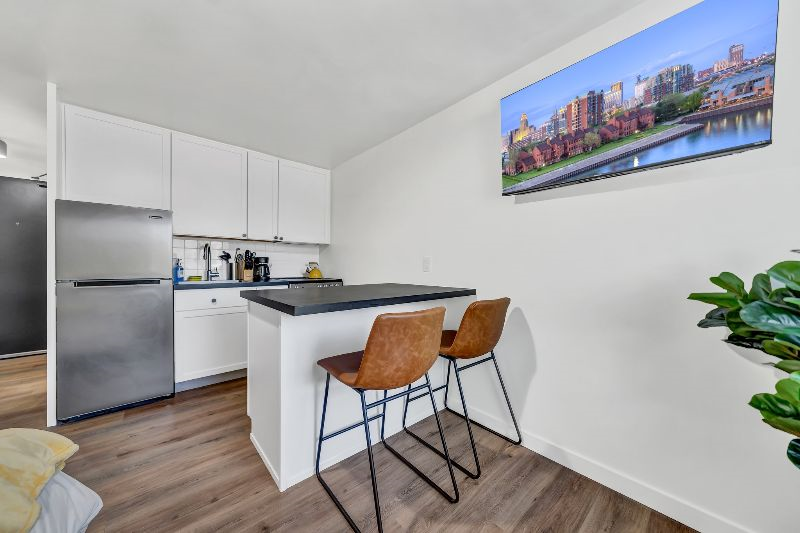 West Side Studio with Parking, 5 Min to Buffalo General & Oishei - Photo 8