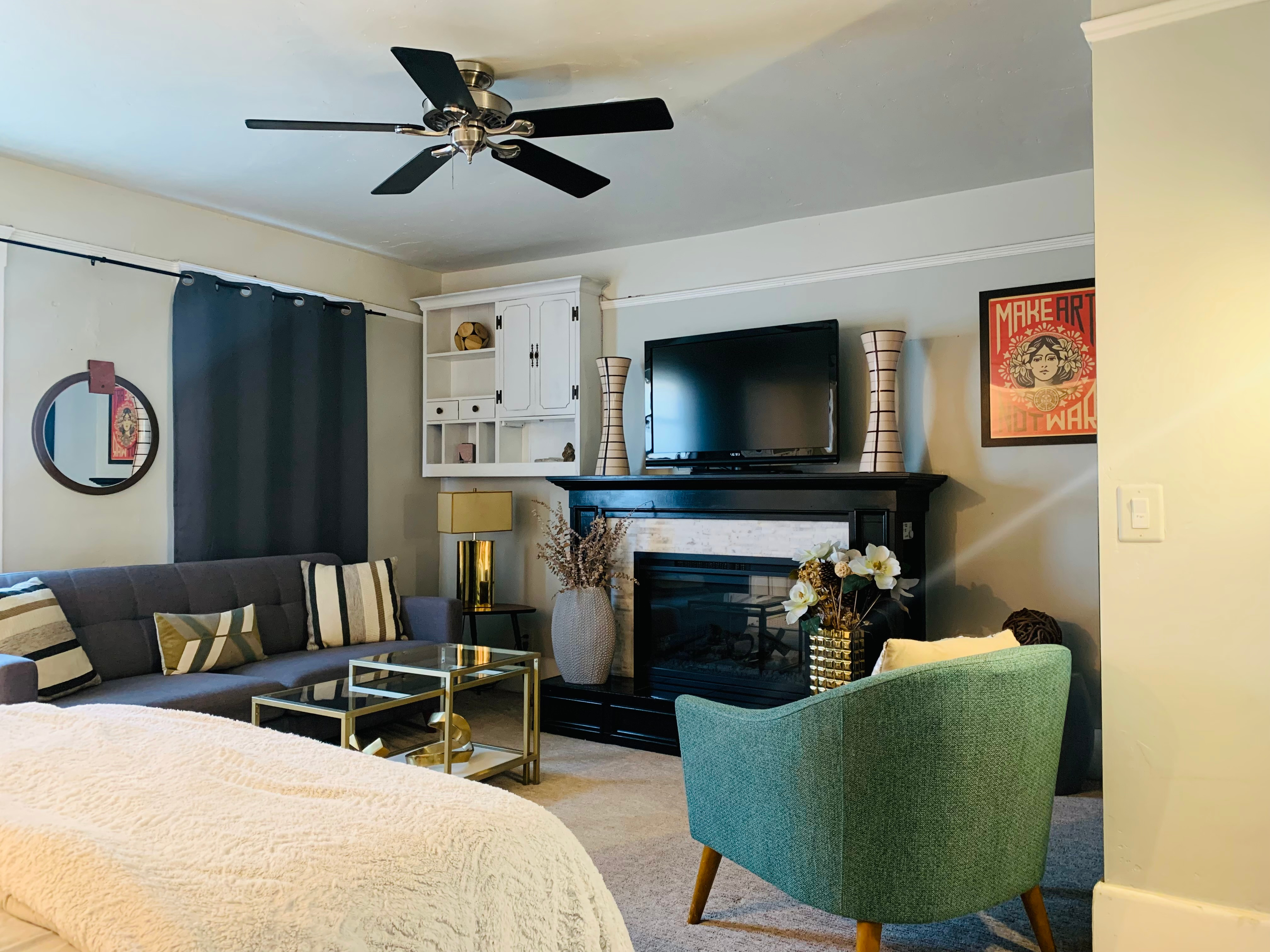 Private Apartment in Historic House Near Downtown San Diego - Photo 4