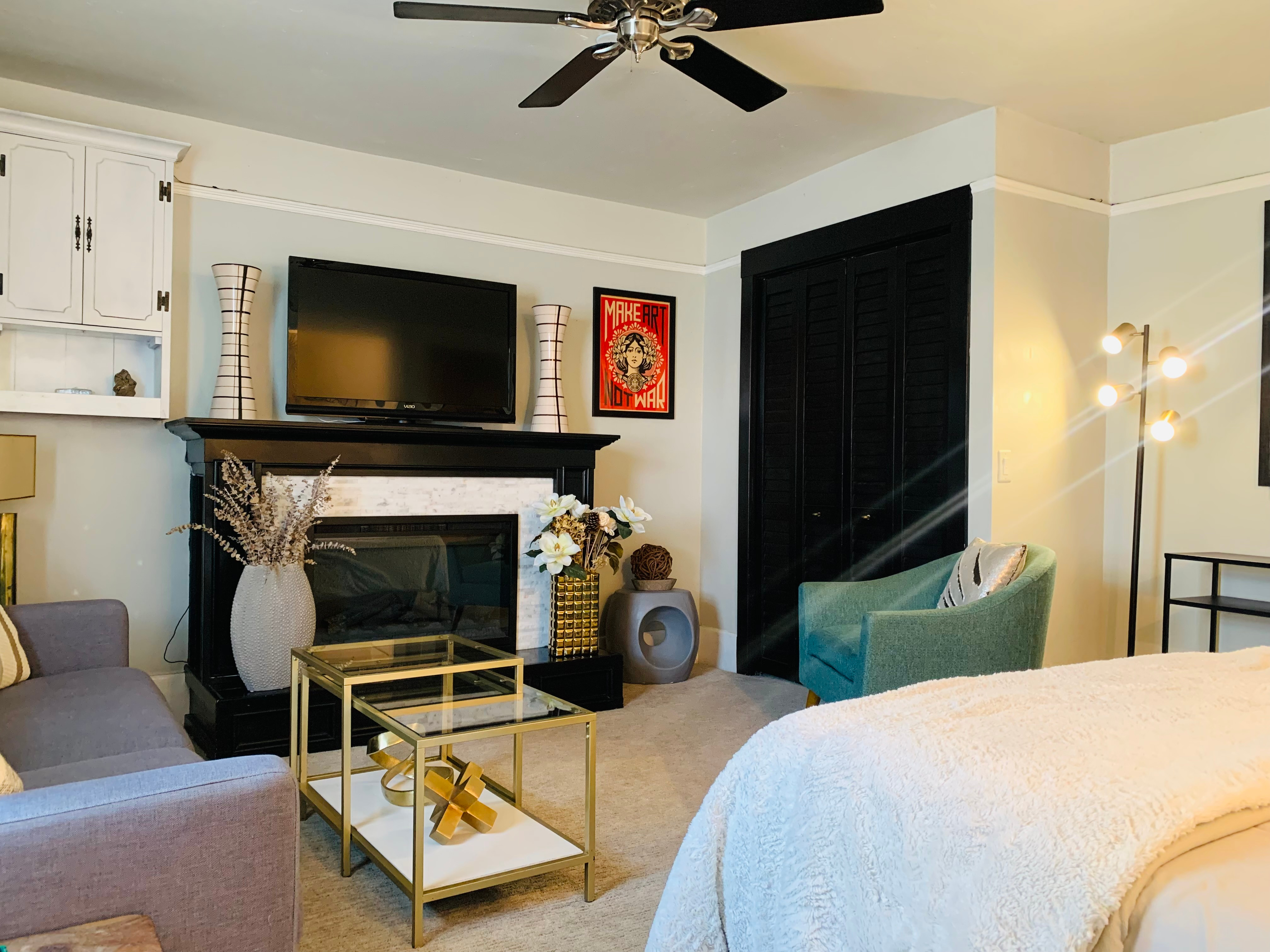 Private Apartment in Historic House Near Downtown San Diego - Photo 5