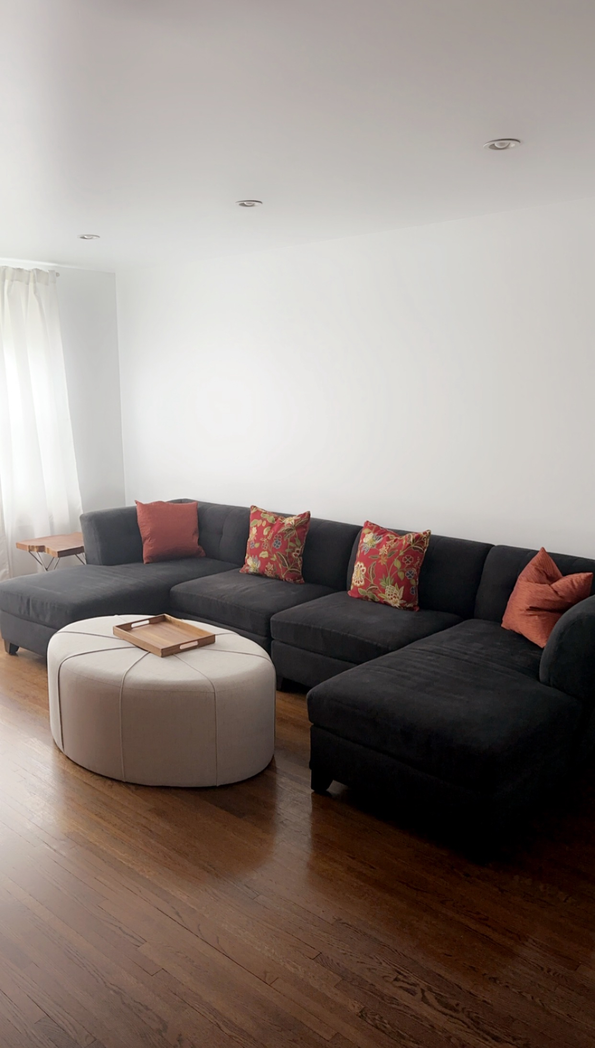 Modern two bedroom apartment located in a private home conveniently located to most Bronx hospitals - Photo 3
