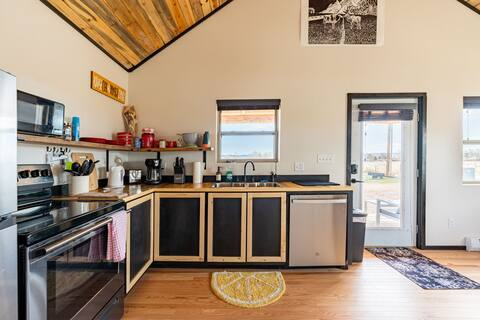 2Br loft home on a Laramie ranch - Photo 11