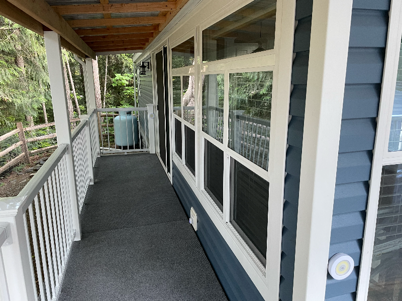 Quiet, cozy mini-home in Silverdale. - Photo 3