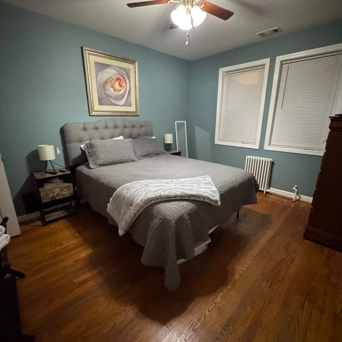 Spacious 2BR Near Bus Stop - Parking Available - Photo 9