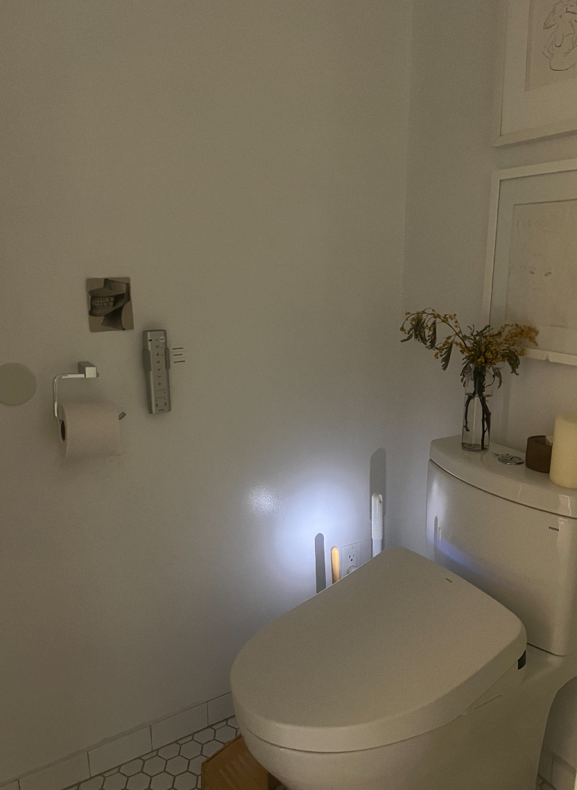 artful & thoughtful fully-furnished 1BED/1BATH apt july 1-21 - Photo 7