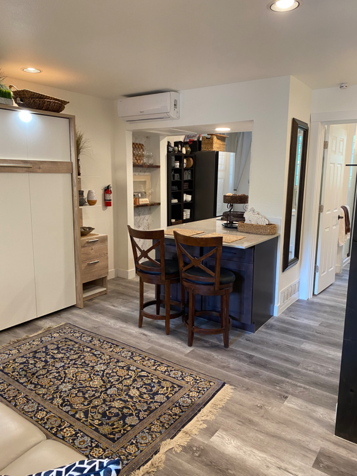 Tofino House in the Heart of Downtown Gig Harbor SHORT-STAYS WELCOMED