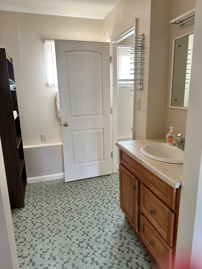 Main Street Hideaway - Photo 6