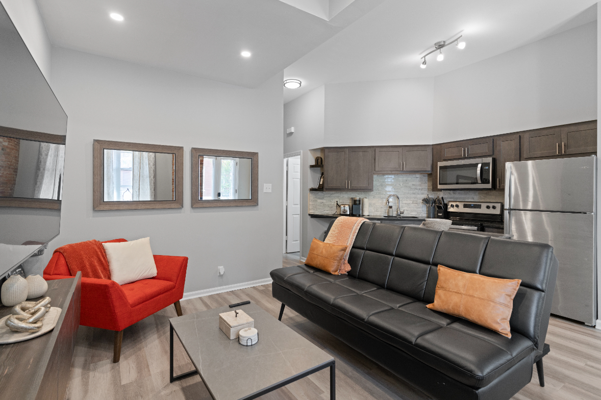 Newly Renovated and Fully-furnished 1B / BA Apt - Photo 6
