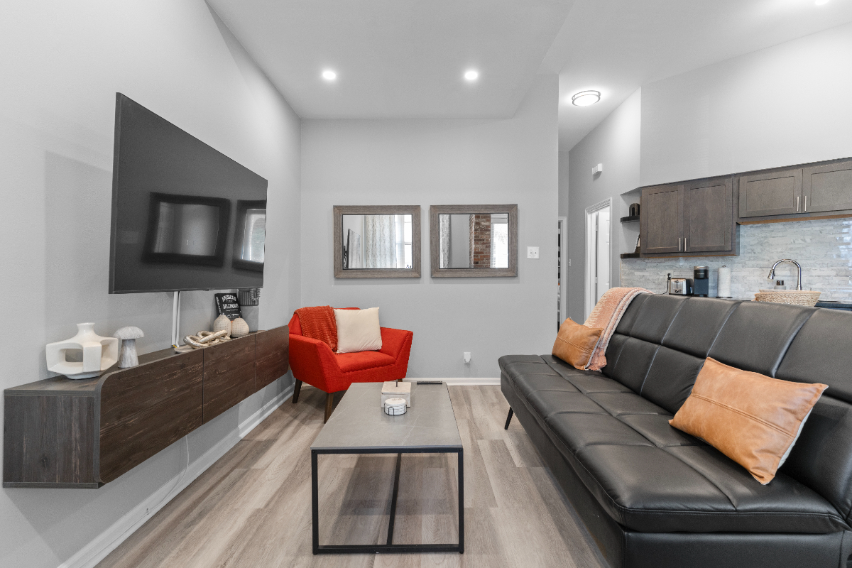 Newly Renovated and Fully-furnished 1B / BA Apt - Photo 5