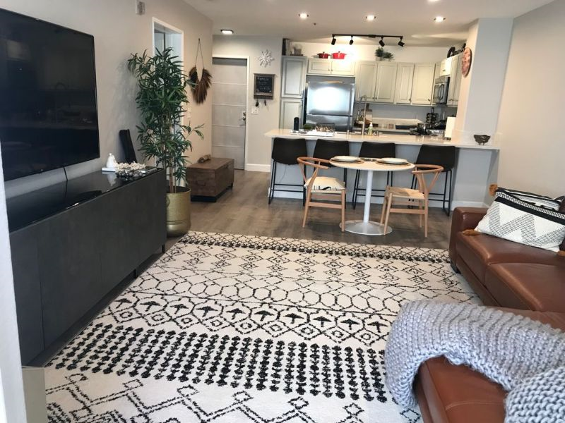Cozy and Stylish 1 Bedroom Condo in Hillcrest - Photo 6
