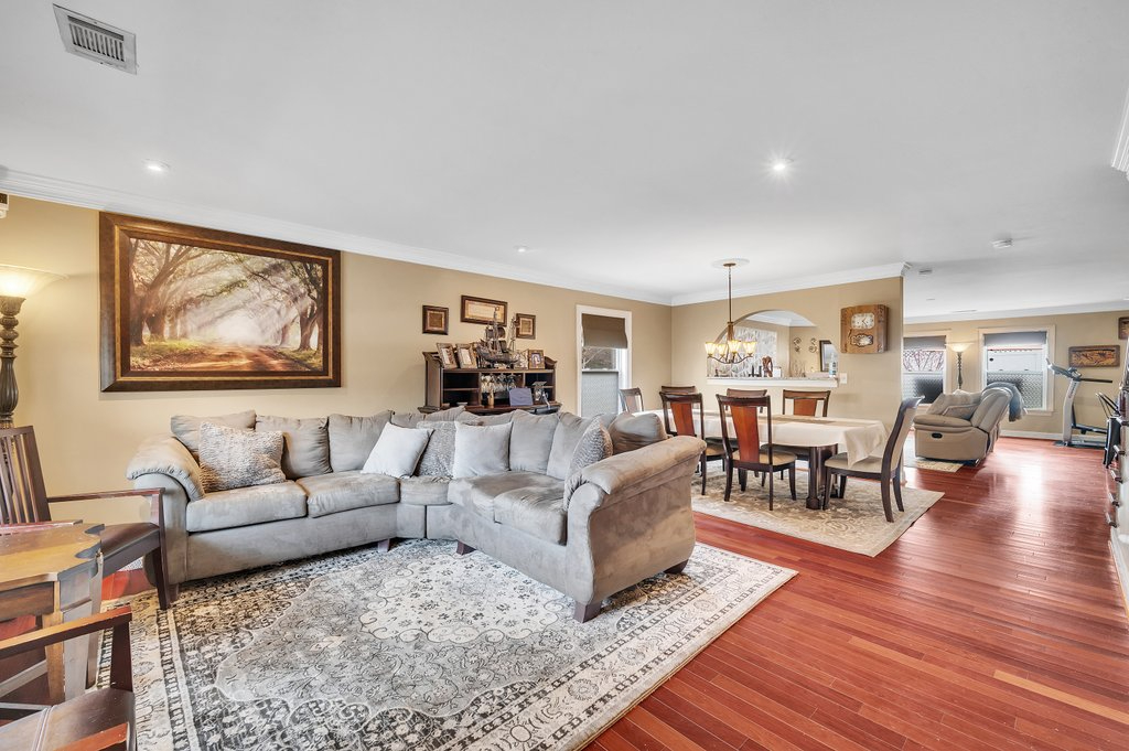 Spacious, Modern  Cozy Queen Bd close to everything - Photo 6