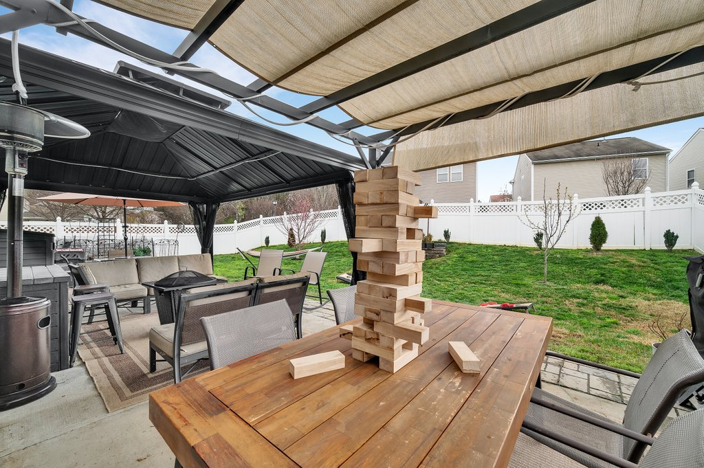 Spacious, Modern  Cozy Queen Bd close to everything - Photo 7