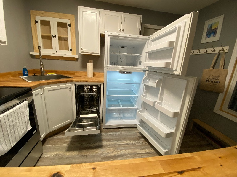 Studio Apartment - Photo 10