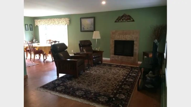 Quiet bedroom in a private home. - Photo 4