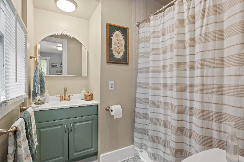 2 Minutes from Strong Hospital and Highland Hospital! Luxurious, Boho, Mid-Century 1870 Farmhouse - Photo 6