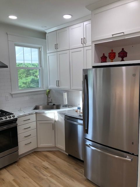 Newly renovated furnished apartment in a quiet neighborhood, and only 1 mile  from I-70 - Photo 3
