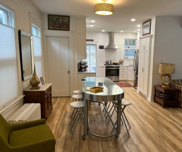 Newly renovated furnished apartment in a quiet neighborhood, and only 1 mile  from I-70 - Photo 9