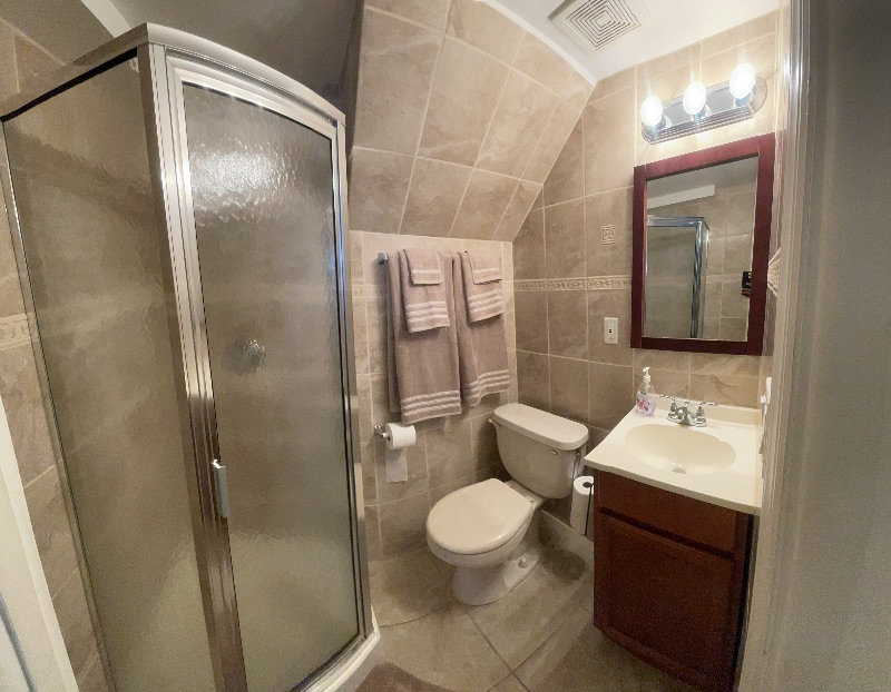 Cozy Canarsie Studio - Photo 6