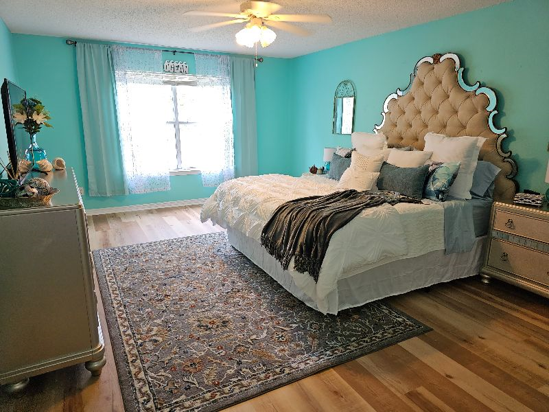 Navarre Glam Getaway near the beach | Furnished Finder